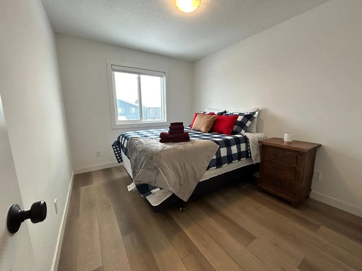 Holiday home Seton Villas 5Bed Hse Including Basement & Kingbed Calgary Canada