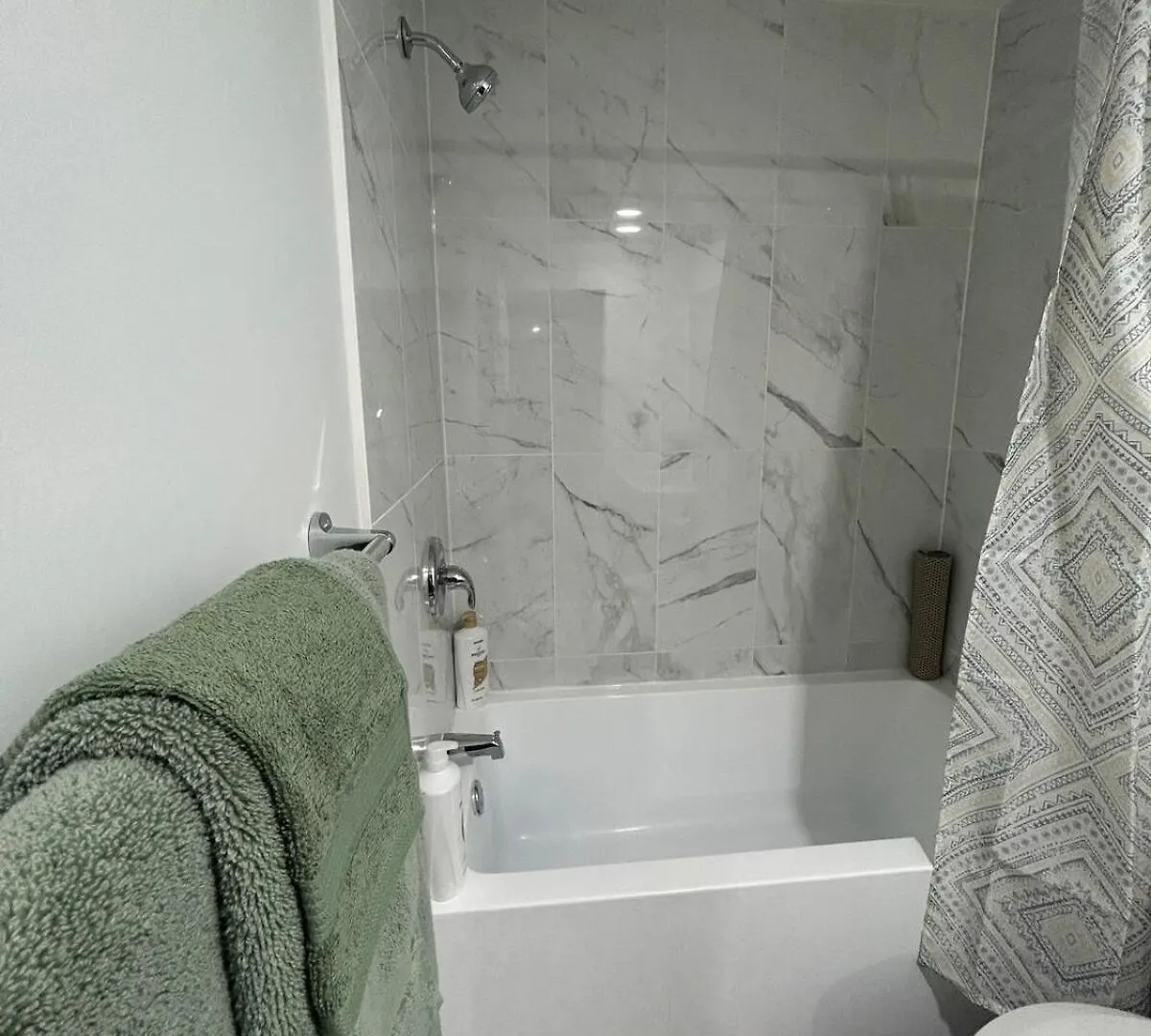 Сasa de vacaciones Seton Villas 5Bed Hse Including Basement & Kingbed YYC