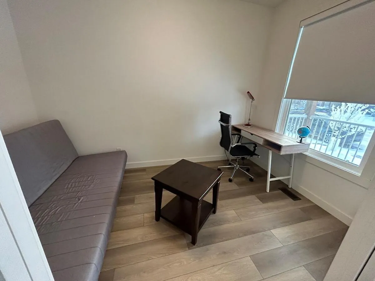 Seton Villas 5Bed Hse Including Basement & Kingbed YYC