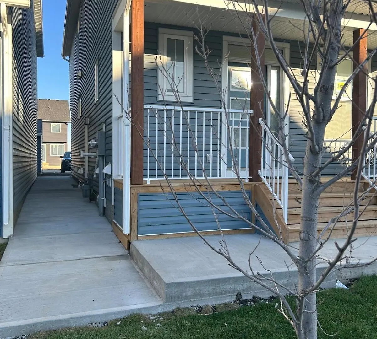 Seton Villas 5Bed Hse Including Basement & Kingbed YYC Сasa de vacaciones
