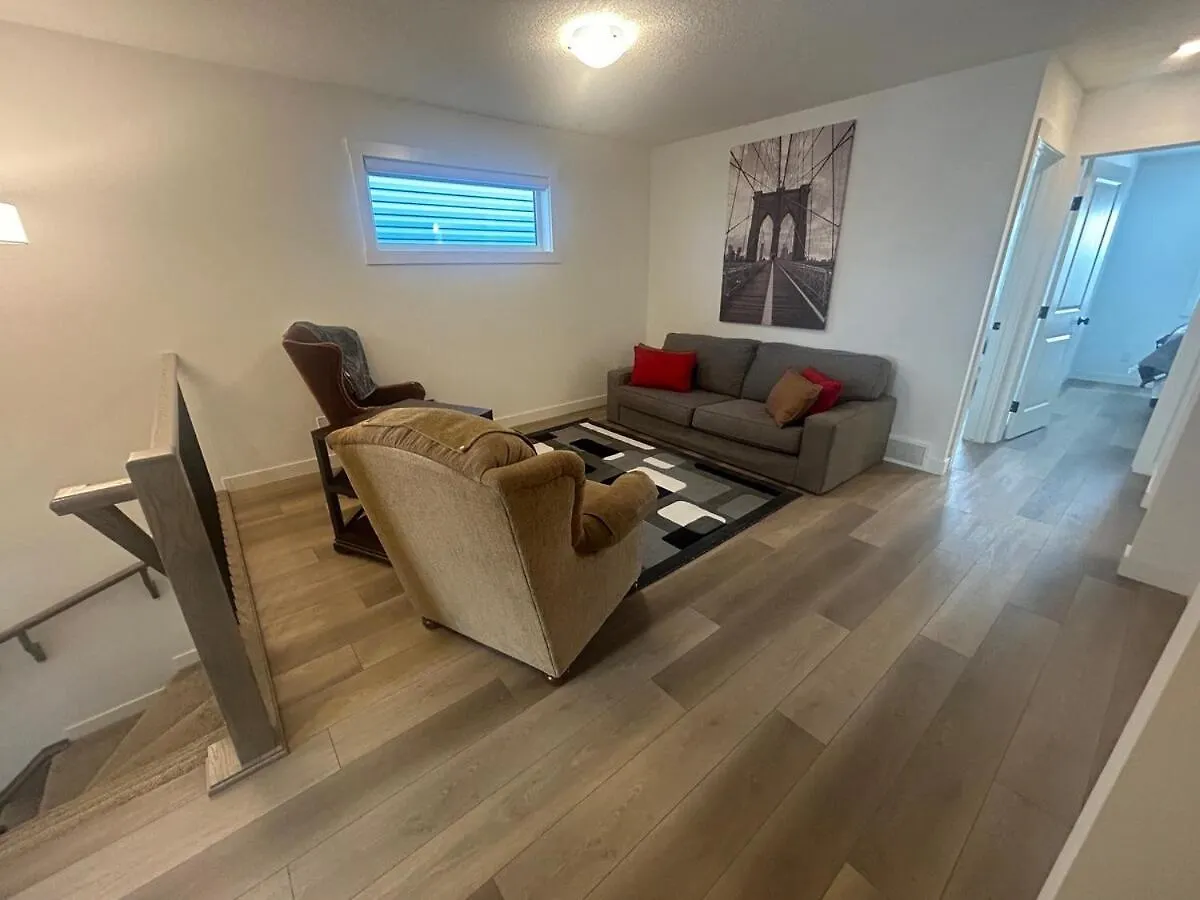 Holiday home Seton Villas 5Bed Hse Including Basement & Kingbed Calgary